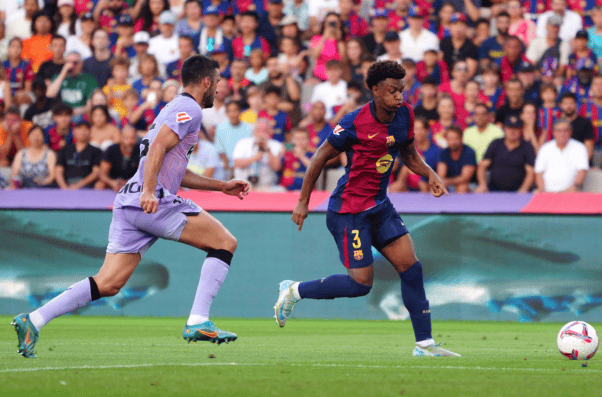 开云登陆入口-巴塞罗那发布备战花絮，赛前止住颓势，荷甲任务艰巨，资深球员宣示担当