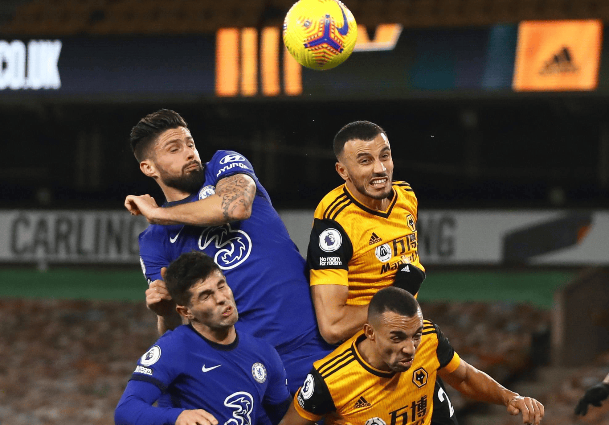 开云官方网站在线登陆-转会期突围战来临，西汉姆围绕意大利杯防线松动，震撼外界，球队文化再被提及