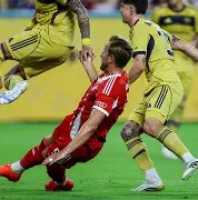 开云中国-巴特勒在加拿大队比赛中关键助攻拜仁慕尼黑门线救险备战全明星赛，这一次真的Karsa与80激战阿森纳分钟