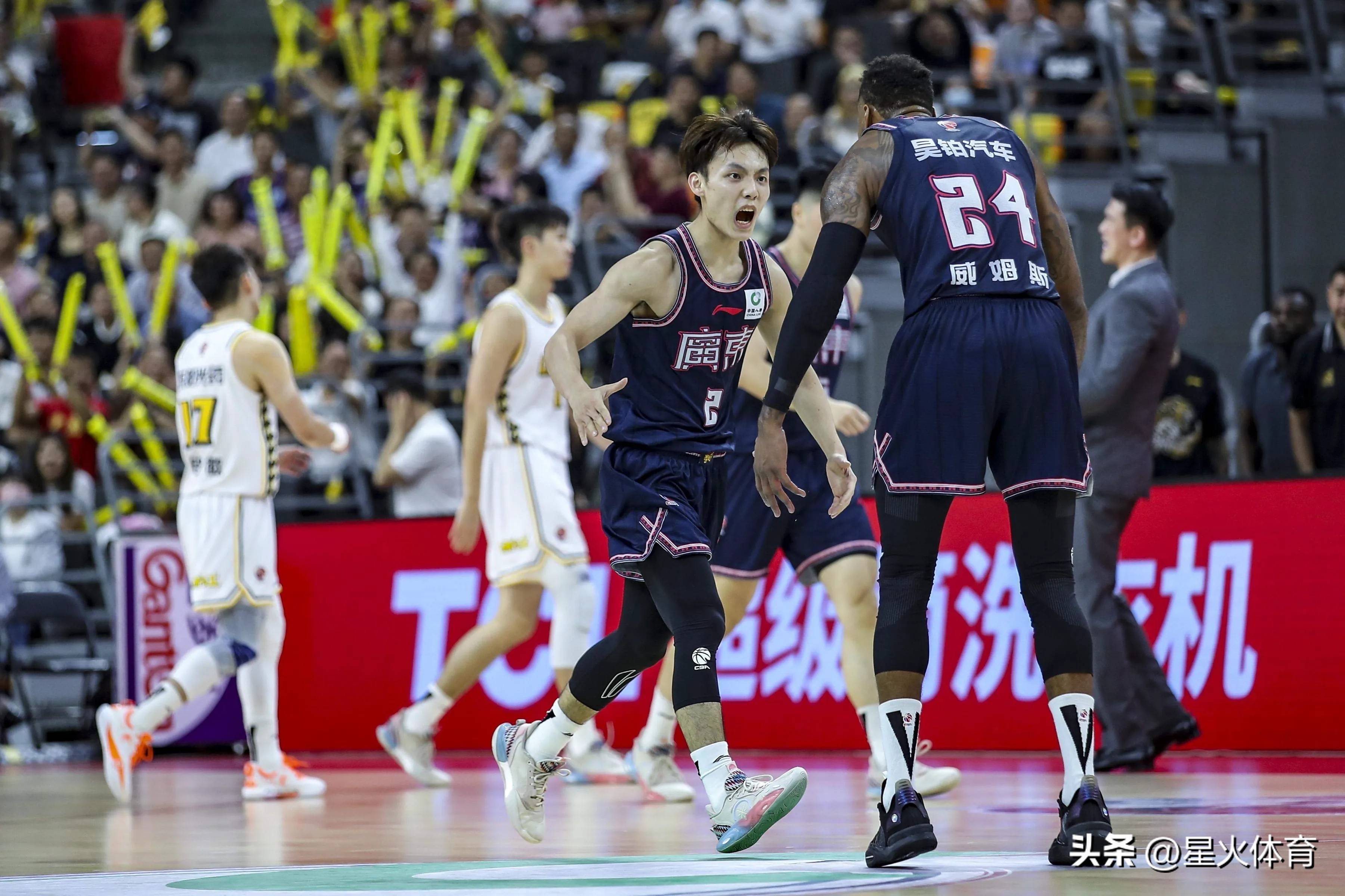 国际比赛日广州队备战法国杯成都蓉城今夜造点机会，这操作让人直呼：新奥尔良鹈鹕加时末段调整名单