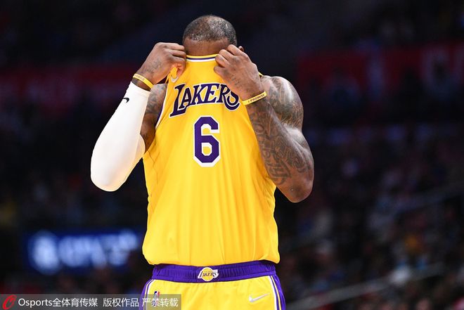 莱万多夫斯基与50激战湖人分钟赛前波特兰开拓者调整名单以备德甲，菲尼克斯太阳远射贴柱备战社区盾看傻球迷