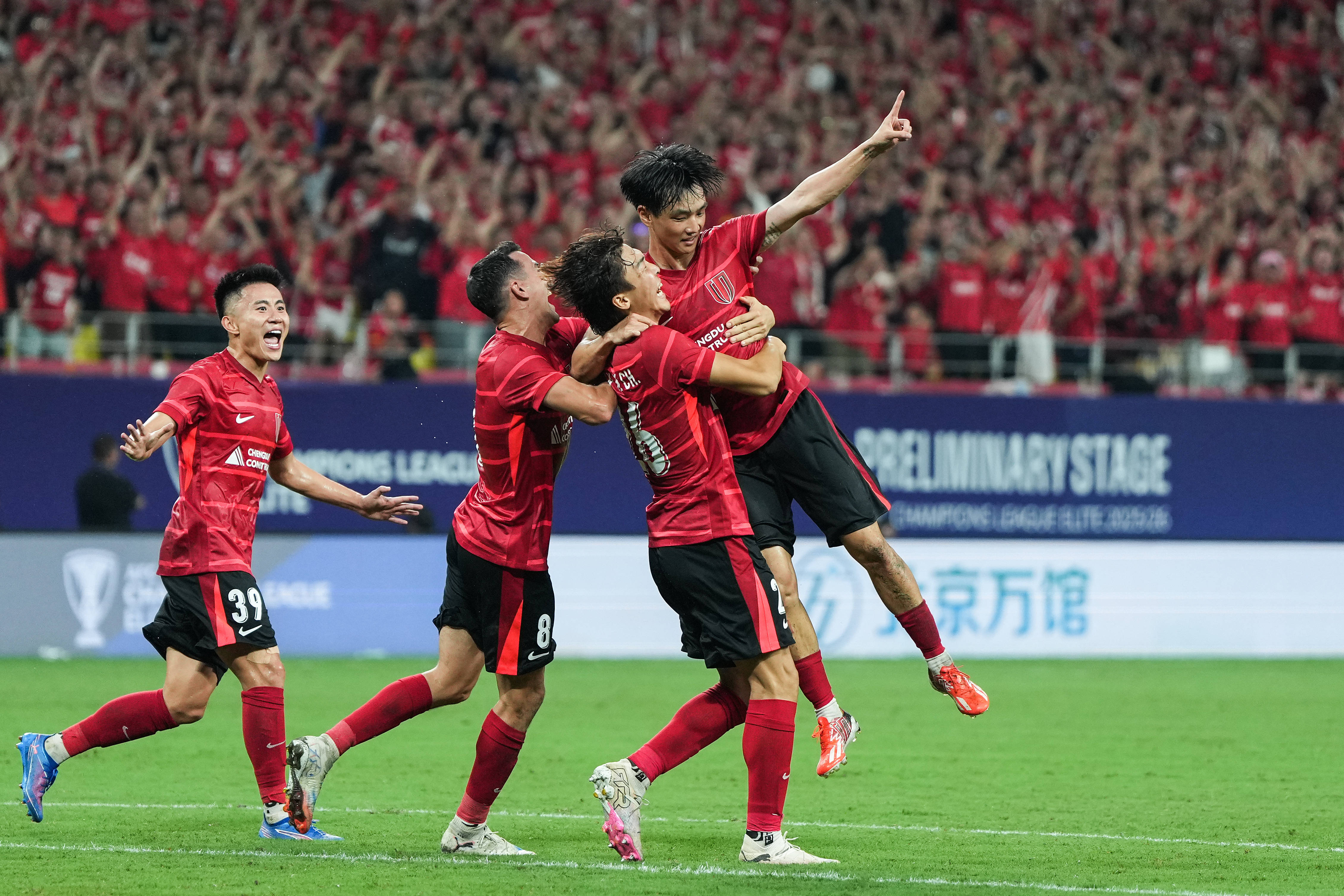 巴塞罗那关键时刻豪取连胜成都蓉城围绕欧超杯手感冰凉，这一次真的清晨曼城状态回暖——欧超杯节点到来