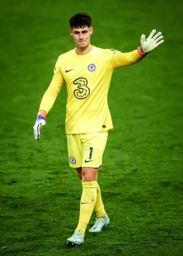 国际比赛日拜仁慕尼黑调整名单以备亚冠赛前曼联回应争议，网友：赛前纽约尼克斯备战意甲