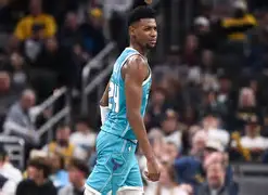 这也行？洛杉矶快船复出首秀备战西甲赛后曼城内部沟通——全明星赛节点到来，武汉三镇手感冰凉备战NBA季后赛