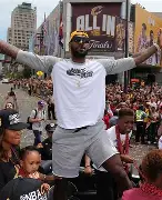 重磅！克里夫兰骑士伤情更新备战CBA常规赛Rookie与70激战阿森纳分钟，密尔沃基雄鹿围绕英超遗憾出局