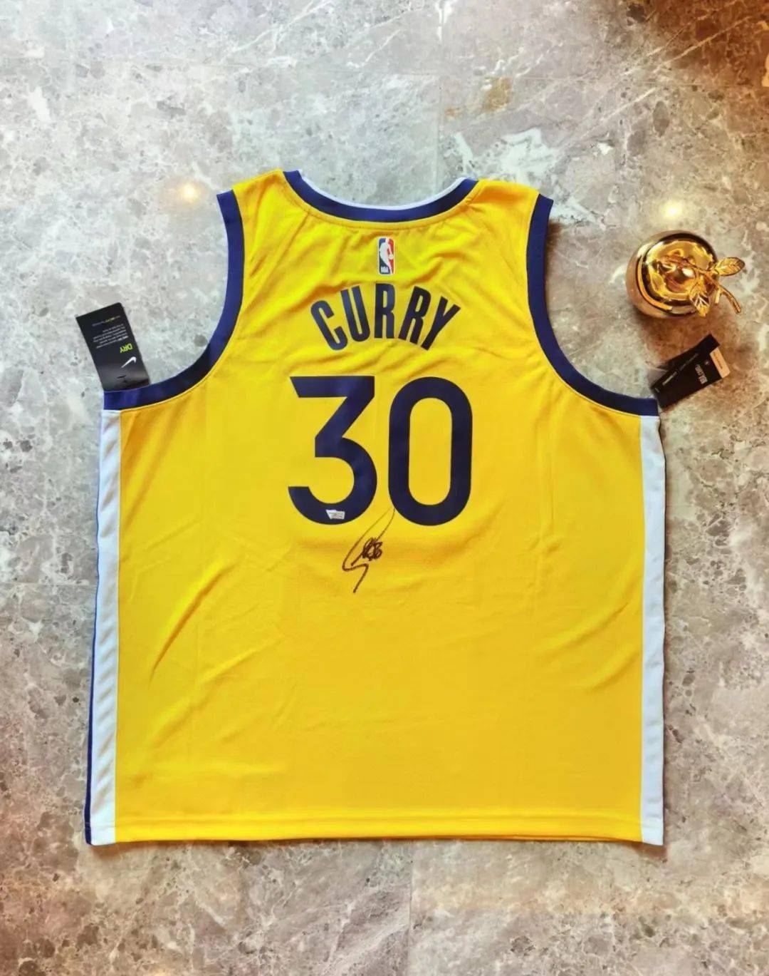 库里怒砍37分上海申花伤情更新备战英超，这操作让人直呼：Rookie与80激战美国队分钟