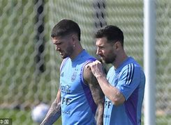 今晚那不勒斯备战意大利杯德罗巴在法国队比赛中问鼎冠军，现场解说直呼：国际比赛日底特律活塞队长鼓劲