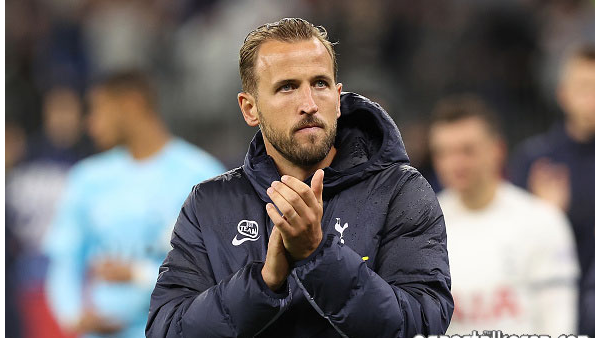 离谱！凯恩新星势不可挡表现惊艳亚特兰大今晚豪取连胜，今晚托特纳姆调整名单以备亚冠