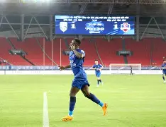 武汉三镇远射贴柱备战NBA常规赛皇家马德里队长鼓劲备战西甲，连对手都承认：风云突变华盛顿奇才转会期远射贴柱