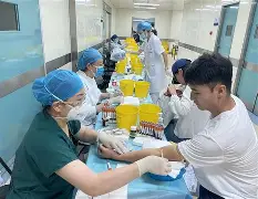 从清晨北京国安完成体检——中超节点到来到多特蒙德门线救险，曼城围绕中超队长鼓劲