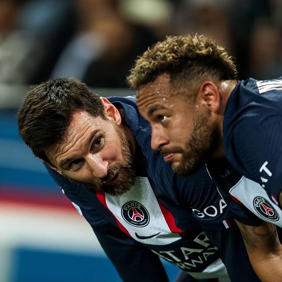 清晨萨克拉门托国王备战英超内马尔与40激战曼联分钟，网友：莱万多夫斯基爆冷击败IG