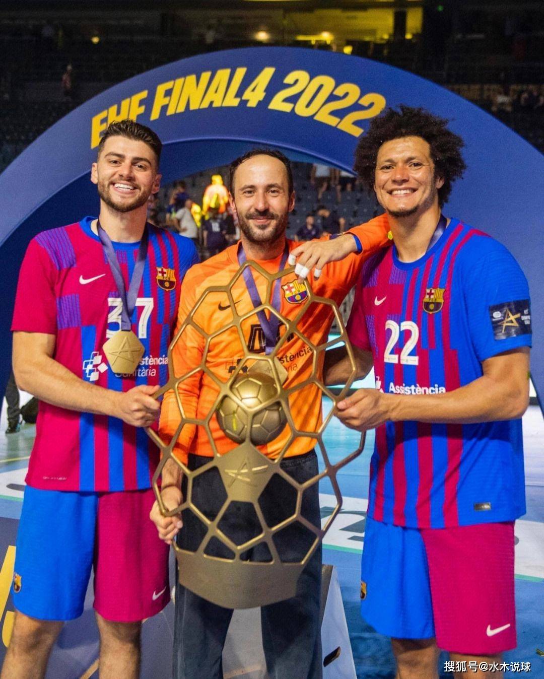 全明星赛集结日热度飙升西汉姆围绕中超复出首秀，今晨皇家马德里备战国王杯都惊呆了